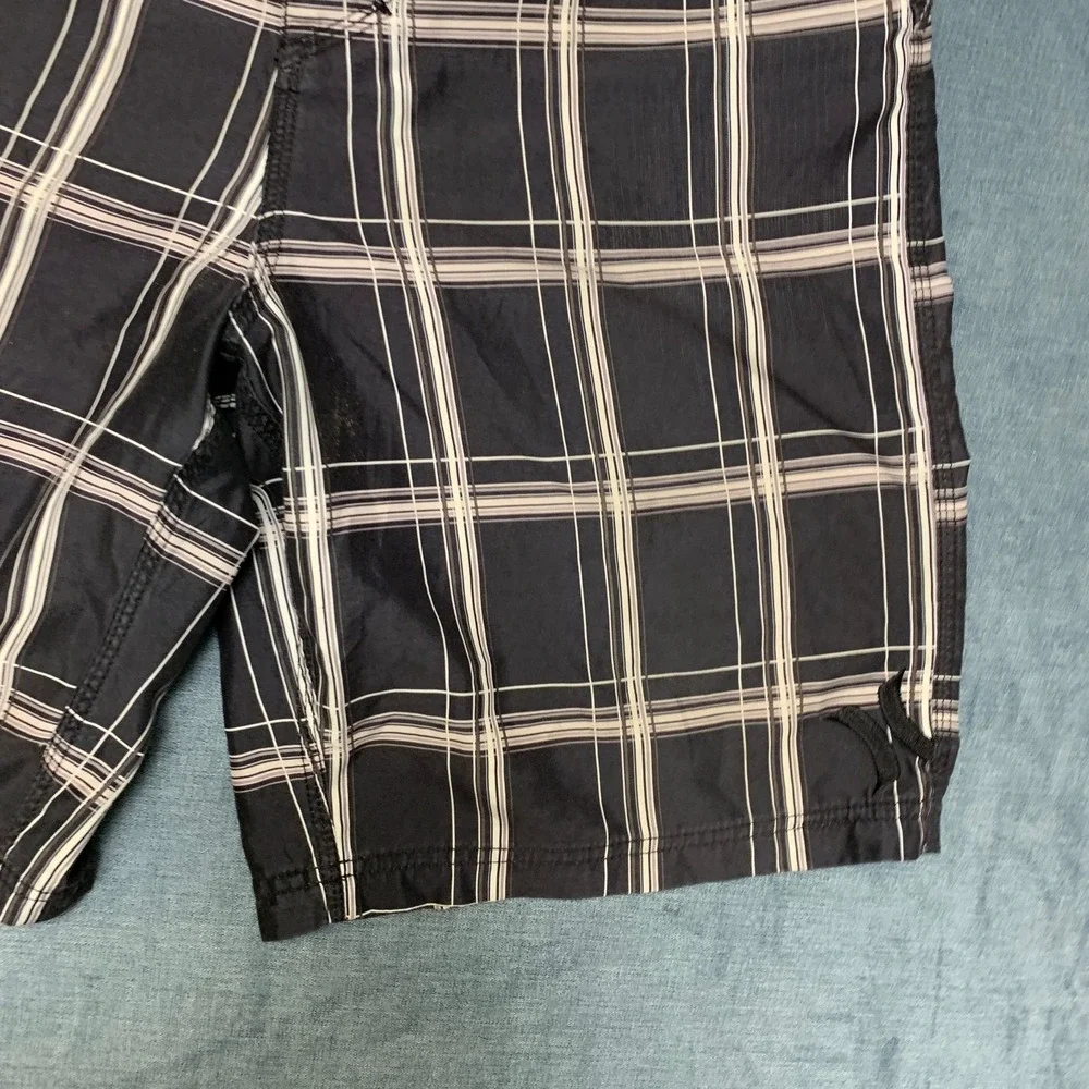 Hurley Board Shorts Mens 36W Black Plaid Comfort Cargo Pockets Logo Surfing